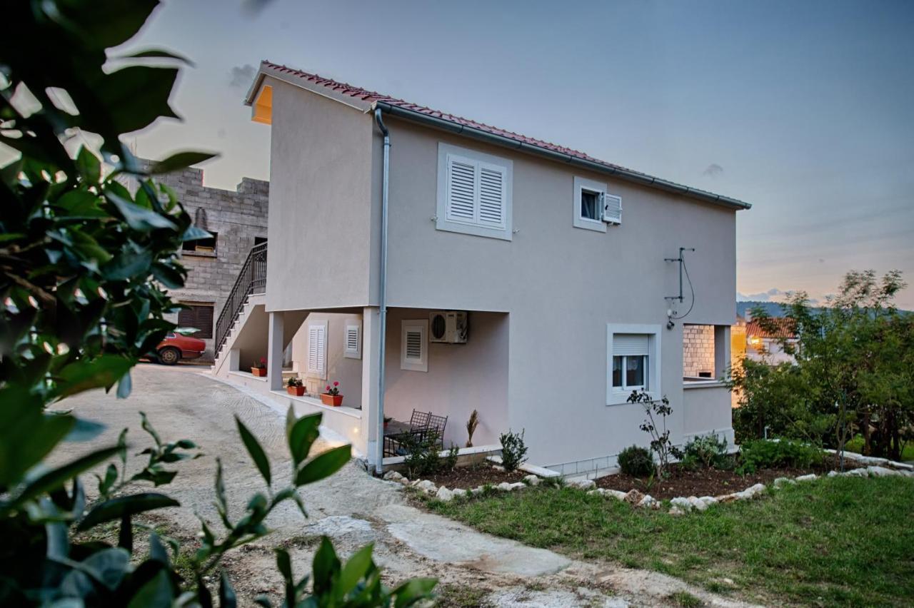Verita Apartment *